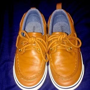Like a new!!!Old navy toddler boy shoe